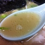 豚とん - 和風あご醤油ラーメン（スープ）