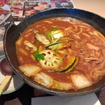 華屋与兵衛 - 牡蠣の味噌煮込みうどん 1089円(税込)