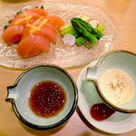 うに むらかみ - トマトとアスパラのサラダ（￥735）北海道野菜の甘さを堪能できる