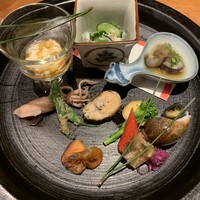 ブリコール - きれいな盛り付けの前菜