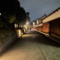 ブリコール - この道沿いを行くべし