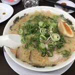 来来亭 - こってりラーメン　※味玉シェアで半身追加