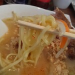 濃厚鶏白湯タンメン まつ井 - 麺はこんな感じ