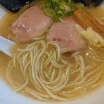 麺処まるは RISE - 限定：魚介豚骨醤油そばアップ