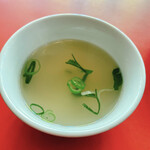 城南園 - やきめしに付いてくるスープ