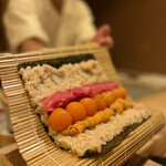 Sushi Yoshikawa - トロと黄卵の太巻き