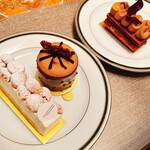 Patisserie Paris S'eveille - ムッシュ アルノー 750円
                コム ニューヨーカー 650円
                テアトル 700円
                