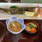 Jikeno Manryou - さんまの塩焼き定食