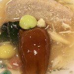 料理屋 植むら - お椀〜海老芋、巨大なめ茸、金時草、銀杏。