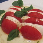 和ダイニング ハタケナカ - カプレーゼ