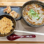 美唄そば大地 - 鶏もつそば　鶏めしセット　＋　ザンギ2個