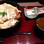 Tonkatsu Shinjuku Saboten - ロースかつ丼