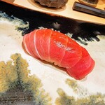 鮨 龍次郎 - 中トロ、背トロ