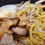 味噌っ子 ふっく - 辛味噌らーめん (850円) + 大盛り(100円)