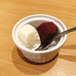 炭火焼肉 おおば - サービスのアイス