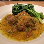 スガハラ - 宮城 黒豚 脛肉 白ワイン煮込み + ほうれん草（アップ）