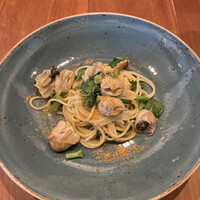 MATSU - 牡蠣と菊菜のスパゲティ ボッタルガ