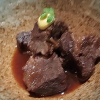博多もつ鍋 やま中 博多店 - 牛ほほ肉の甘煮