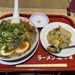 Ramen Kairikiya - 煮卵ラーメン、半チャーハンセット (957円)