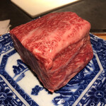 馳走 啐啄一十  - 広島 榊山牛 雌32ヶ月肥育 生体熟成 サーロイン(融点16℃) 