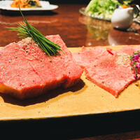 黒毛和牛焼肉 虎斑 北新地店 - 