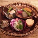 ビストロ割烹 YAOYA - 豪華なお通し