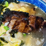 ありい亭 - 塩クッパ
      焼いた肉を入れて