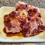 ありい亭 - 骨付きテール