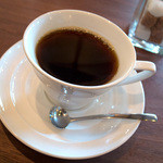 ウッチーノ食堂 - ランチにはアフタードリンクまでついてきます。コーヒー、紅茶、オレンジジュースから。