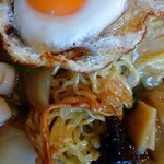 中華 壺仙 - この麺のこげ具合    いいの