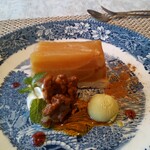 ビストロ セレニテ - チラ見の生クリーム　デッシ☆に溢れんばかりでもいいですよ。生クリームにまみれてみたい♡