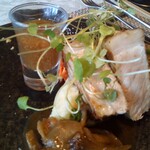 ビストロ セレニテ - えぇ～っと、キノコのなんちゃらソースとグラス内の、えぇ～っとなんちゃらソース