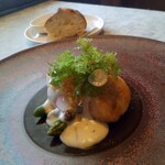 ビストロ セレニテ - ホタテのソテーですよ。ホントは白子が乗っかるらしいのですが、ピノッチョ☆白子は苦手なので無しにしてもらいました。