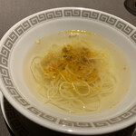 茶禅華 - 上湯麺、味変に上海蟹XO醬