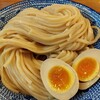 下品なぐらいダシのうまいラーメン屋 - 