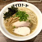 Menya Irotoya - 魚介白湯（醤油）＠780円