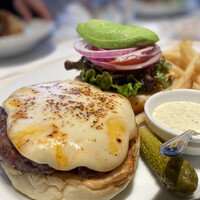 37 Steakhouse & Bar - 