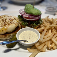 37 Steakhouse & Bar - 