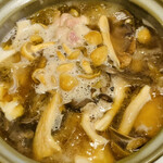 比良山荘 - ・近江しゃものキノコ鍋