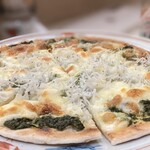 肴屋 魚まる - 白子と青海苔のピザ