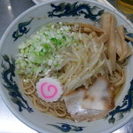 裏メニュー（油そば）550円。油多めの濃厚味です。油はチャーシューの脂です。