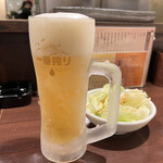 炭火焼き鳥 豆鳥 - 生ビールとキャベツ