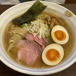 麺や 真登 - 濃厚醤油ラーメン