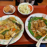 Yokohama - 台湾ラーメンに中華丼に唐揚げに野菜サラダ。