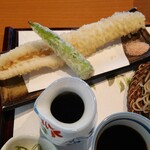 石臼挽き蕎麦 石づか - 揚げたて〜サクサクの穴子天