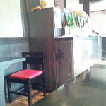 手打そば千花庵 - 一升瓶がいっぱい