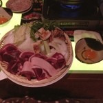 芋んちゅ - 牡丹鍋☆
臭いと思って食べたことなかったけど、全然臭くなかったです。
ただ、硬い!!さすが獣って思いました。