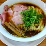 らぁ麺 くろ田 - 醤油らぁ麺 麺大盛