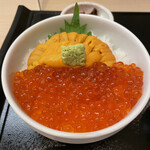 函館うに むらかみ 日本生命札幌ビル店 - 生ウニいくら丼