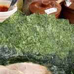 横濱ラーメン あさが家 - 海苔増しは6枚150円。